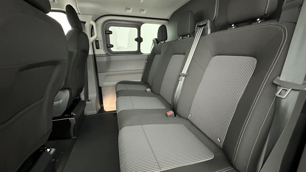 VOLKSWAGEN Transporter Procab T7 L2H1 2.0 TDI 170ch Business BVA8 - ref: 8-GLI00007501 - Photo 9