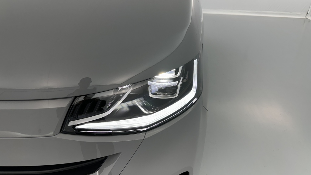 VOLKSWAGEN Transporter Procab T7 L1H1 2.0 TDI 170ch Business BVA8 - ref: 8-GLI00007506 - Photo 19