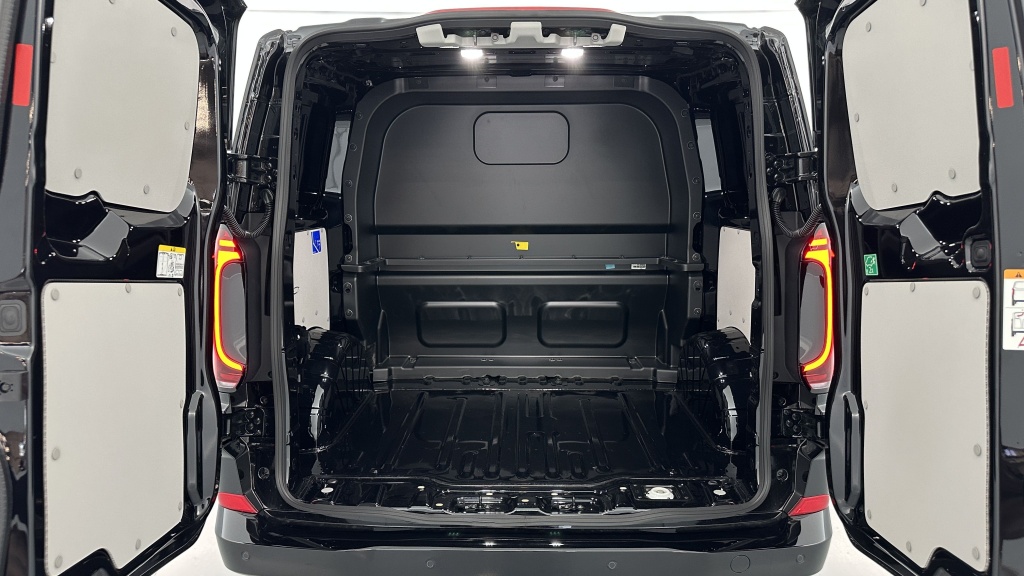 VOLKSWAGEN Transporter Procab T7 L1H1 2.0 TDI 170ch Business BVA8 - ref: 8-GLI00007513 - Photo 9