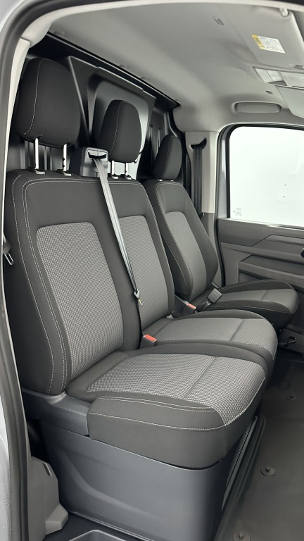 VOLKSWAGEN Transporter T7 Van L1 2.0 TDI 150ch Business BVA8 - ref: 8-GLI00007684 - Photo 14