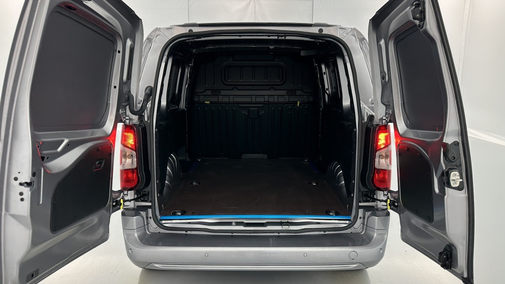 OPEL Combo Cargo M 650kg 1.5 BlueHDi 100ch - ref: 8-GLI00007903 - Photo 9