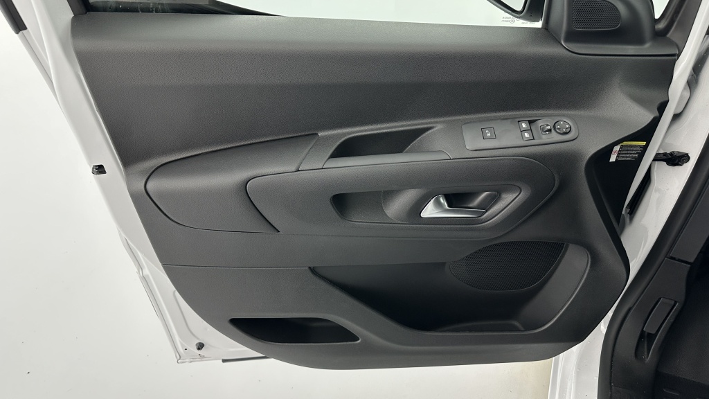 OPEL Combo Cargo M 650kg 1.5 BlueHDi 100ch - ref: 8-GLI00007907 - Photo 11