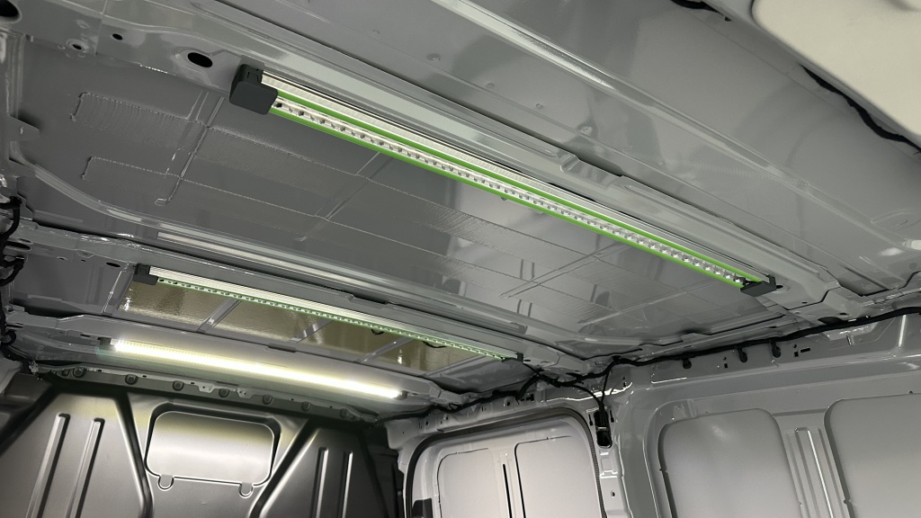 VOLKSWAGEN Transporter T7 L1H1 2.0 TDI 150ch Business BVA8 - ref: 8-GLI00008066 - Photo 18