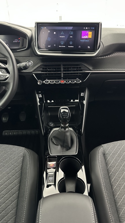 PEUGEOT 2008 1.2 PureTech 100ch Allure - ref: 8-GLI00008266 - Photo 15