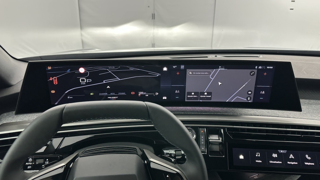 PEUGEOT 5008 1.2 Hybrid 145ch Allure e-DCS6 - ref: 8-GLI00008311 - Photo 16