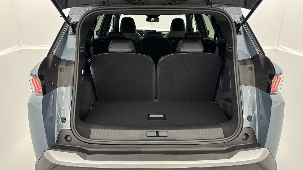 PEUGEOT 5008 1.2 Hybrid 145ch Allure e-DCS6 - ref: 8-GLI00008314 - Photo 11