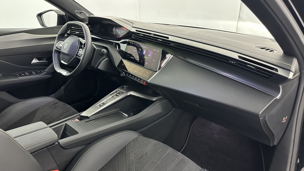 PEUGEOT 408 1.2 Hybrid 136ch e-DCS6 GT - ref: 8-GLI00008455 - Photo 8