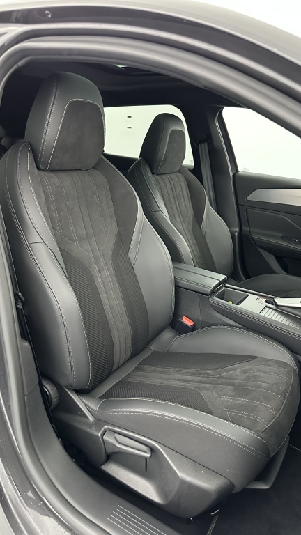 PEUGEOT 408 1.6 PHEV 225ch e-EAT8 GT - ref: 8-GLI00008456 - Photo 17