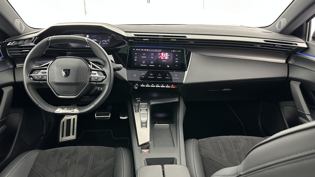 PEUGEOT 408 1.6 PHEV 225ch e-EAT8 GT - ref: 8-GLI00008456 - Photo 7