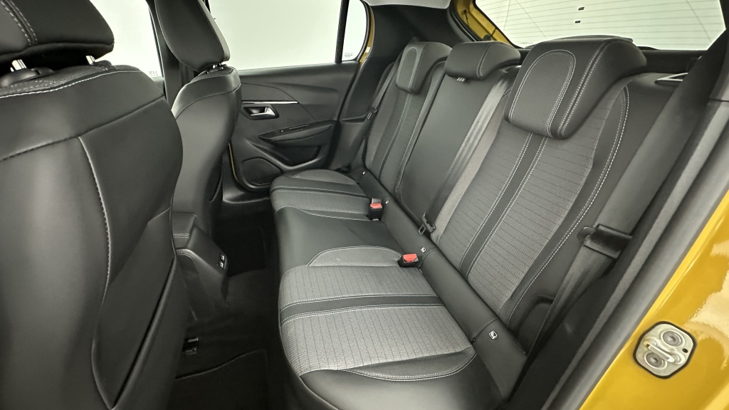 PEUGEOT 208 II EV 136ch Allure Pack - ref: 8-GLI00008620 - Photo 9