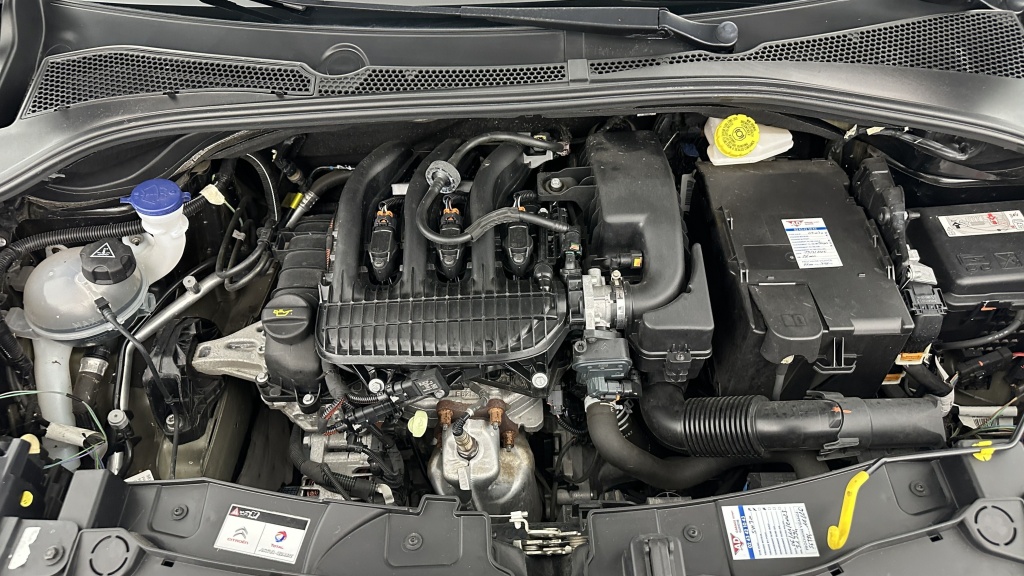 CITROEN C3 III 1.2 PureTech 83ch Shine - ref: 8-GLI00009714 - Photo 11