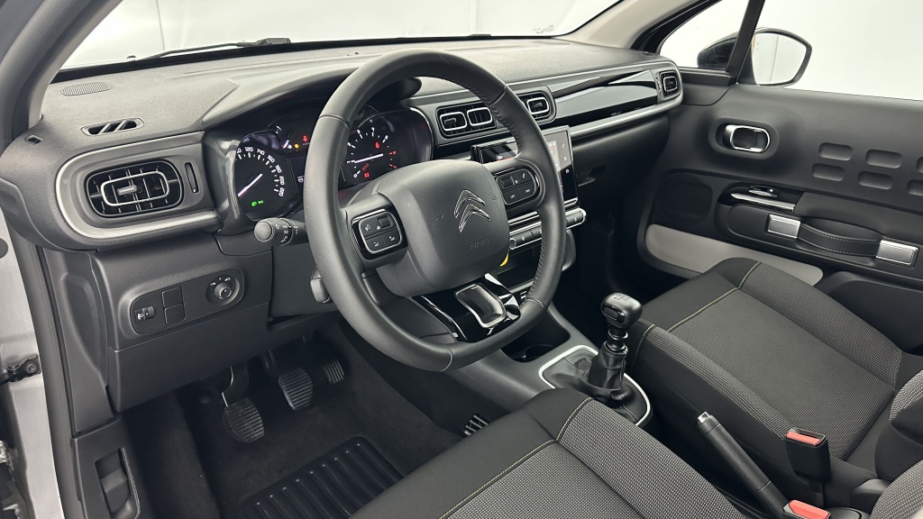 CITROEN C3 1.2 PureTech 110ch Max - ref: 8-GLI00009850 - Photo 6