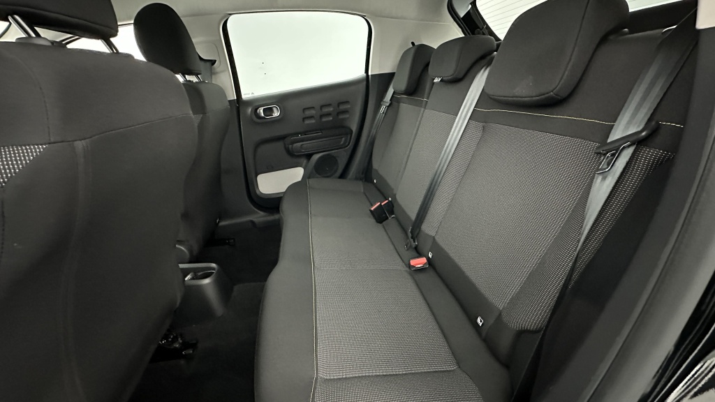 CITROEN C3 1.2 PureTech 110ch Max - ref: 8-GLI00009852 - Photo 9