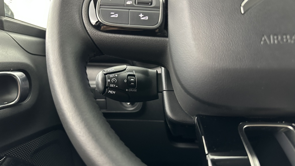 CITROEN C3 1.2 PureTech 110ch Max - ref: 8-GLI00009853 - Photo 20