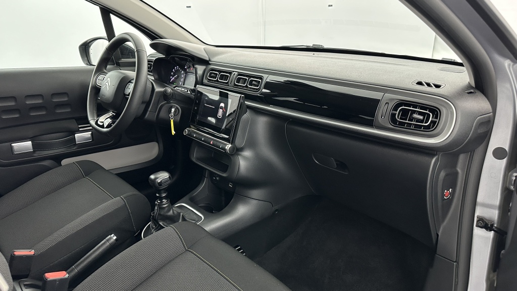 CITROEN C3 1.2 PureTech 110ch Max - ref: 8-GLI00009855 - Photo 8