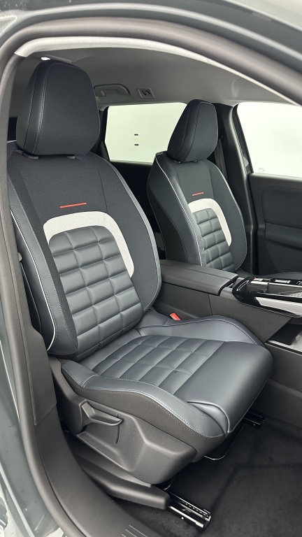 CITROEN C5 Aircross II 1.2 Hybride 145ch Max e-DCS6 - ref: 8-GLI00009953 - Photo 18