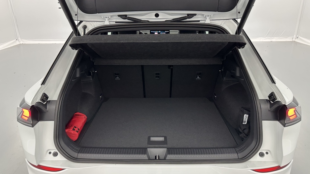 VOLKSWAGEN T-Roc 1.5 eTSI EVO2 Hybrid 150ch R-Line DSG7 - ref: 8-GLI00010005 - Photo 10