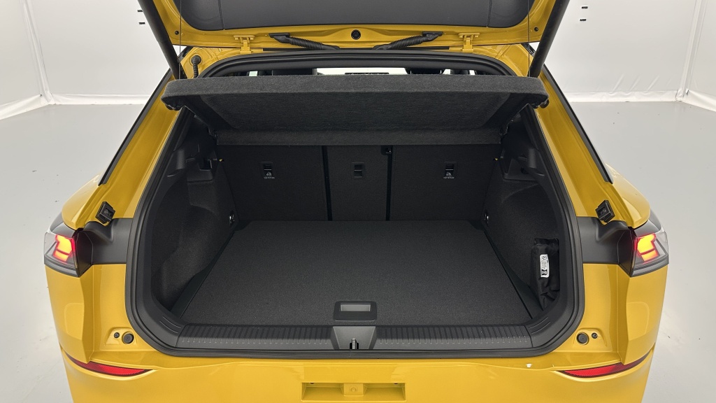 VOLKSWAGEN T-Roc 1.5 eTSI EVO2 Hybrid 150ch R-Line DSG7 - ref: 8-GLI00010008 - Photo 10