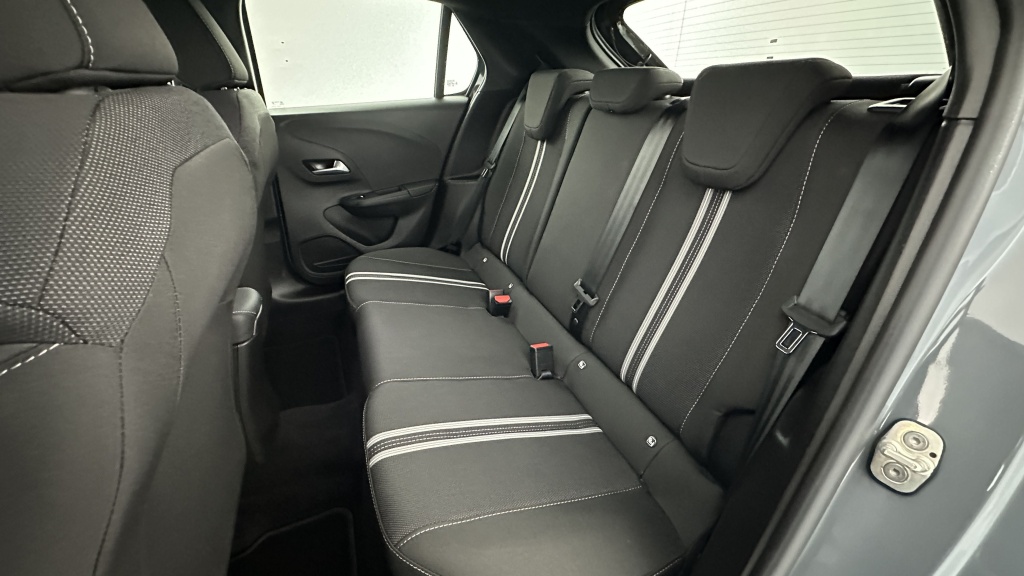 OPEL Corsa 1.2 Turbo 100ch GS BVA8 - ref: 8-GLI00010088 - Photo 9