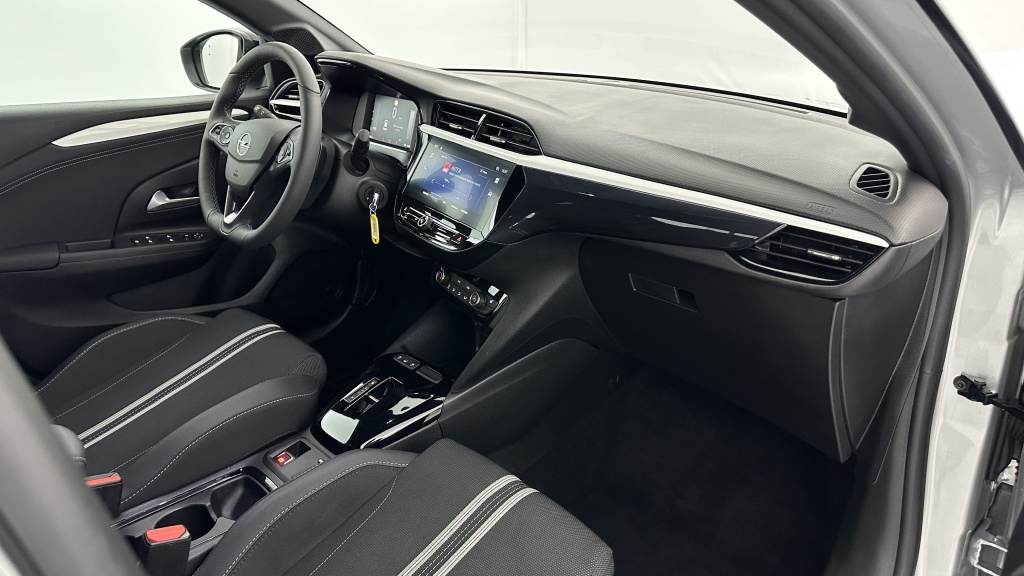 OPEL Corsa 1.2 Turbo 100ch GS BVA8 - ref: 8-GLI00010130 - Photo 8