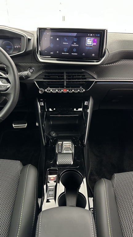 PEUGEOT 2008 1.2 Hybrid 145ch GT e-DCS6 - ref: 8-GLI00010403 - Photo 16