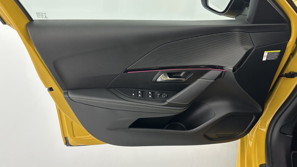 PEUGEOT 208 II 1.2 PureTech 100ch GT EAT8 - ref: 8-GLI00011137 - Photo 12