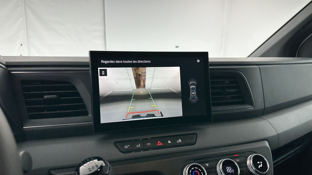 NISSAN Interstar 3T5 L2H2 2.0 dCi 150ch N-Connecta - ref: 8-GLI00011213 - Photo 13