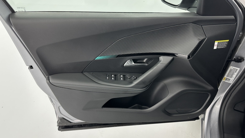 PEUGEOT 2008 1.2 PureTech 130ch Allure Pack - ref: 8-GLI00011670 - Photo 13