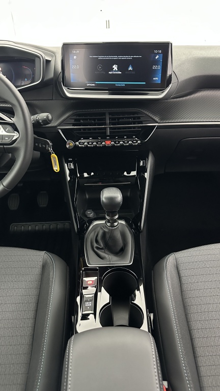 PEUGEOT 2008 1.2 PureTech 130ch Allure Pack - ref: 8-GLI00011673 - Photo 16