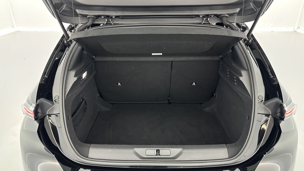 PEUGEOT 308 1.2 Hybrid 136ch Allure e-DCS6 - ref: 8-GLI00011681 - Photo 10