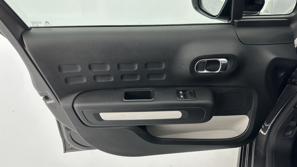 CITROEN C3 1.2 PureTech 83ch Plus - ref: 8-GLI00011683 - Photo 12