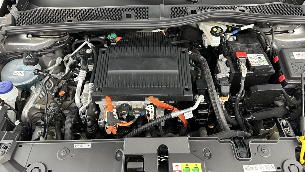 PEUGEOT 208 EV 136ch Active Pack - ref: 8-GLI00011685 - Photo 11