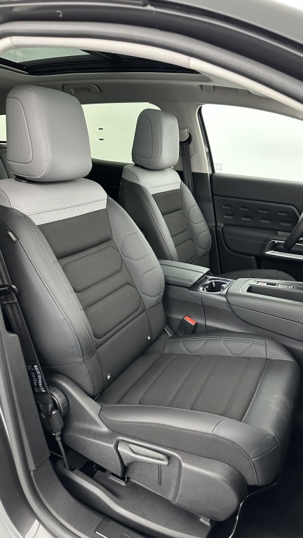 CITROEN C5 Aircross 1.6 Hybride Rechargeable 225ch Max e-EAT8 - ref: 8-GLI00012107 - Photo 17