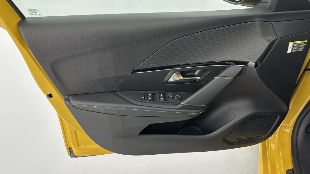 PEUGEOT 208 II 1.2 PureTech 100ch GT EAT8 - ref: 8-GLI00012363 - Photo 12