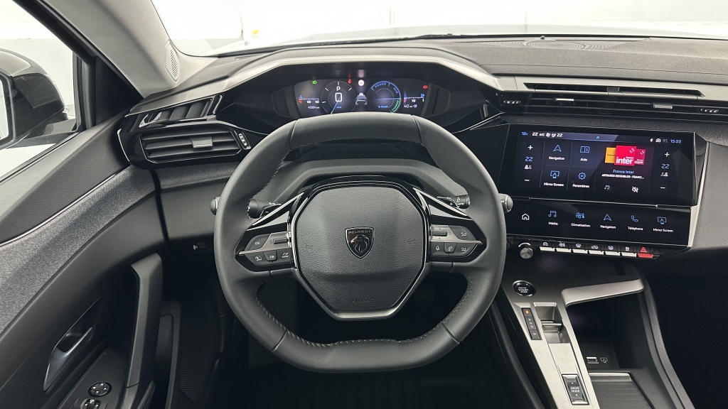 PEUGEOT 308 1.2 Hybrid 136ch Allure e-DCS6 - ref: 8-GLI00012401 - Photo 14
