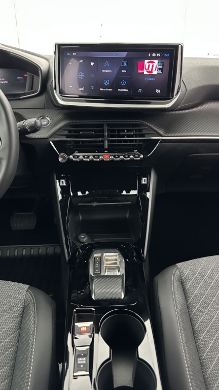 PEUGEOT 2008 II 1.2 Hybrid 145ch Allure e-DCS6 - ref: 8-GLI00012413 - Photo 16