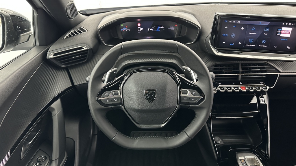 PEUGEOT 2008 II 1.2 Hybrid 145ch Allure e-DCS6 - ref: 8-GLI00012417 - Photo 14