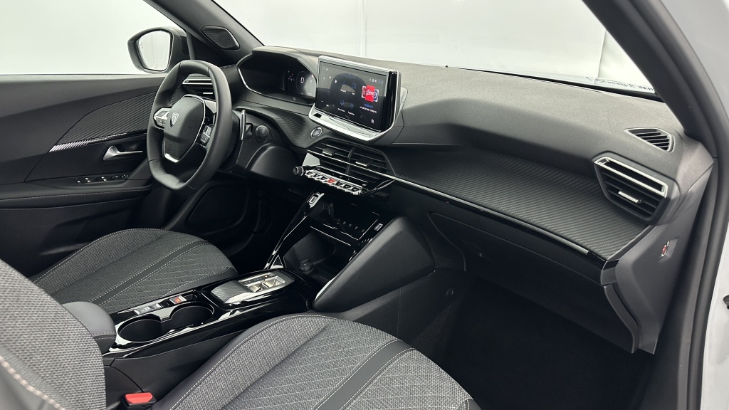 PEUGEOT 2008 II 1.2 Hybrid 136ch Allure e-DCS6 - ref: 8-GLI00012451 - Photo 8
