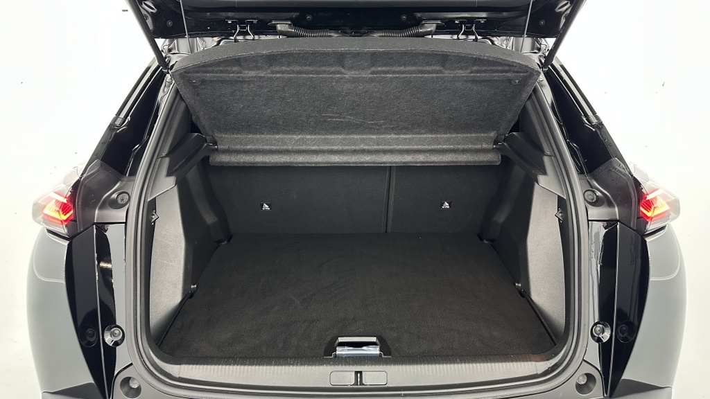 PEUGEOT 2008 II 1.2 Hybrid 145ch Allure e-DCS6 - ref: 8-GLI00012462 - Photo 10