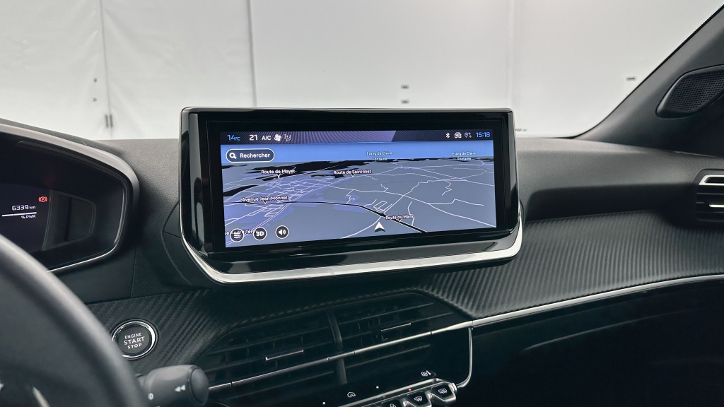 PEUGEOT 2008 II 1.2 Hybrid 145ch Allure e-DCS6 - ref: 8-GLI00012462 - Photo 19