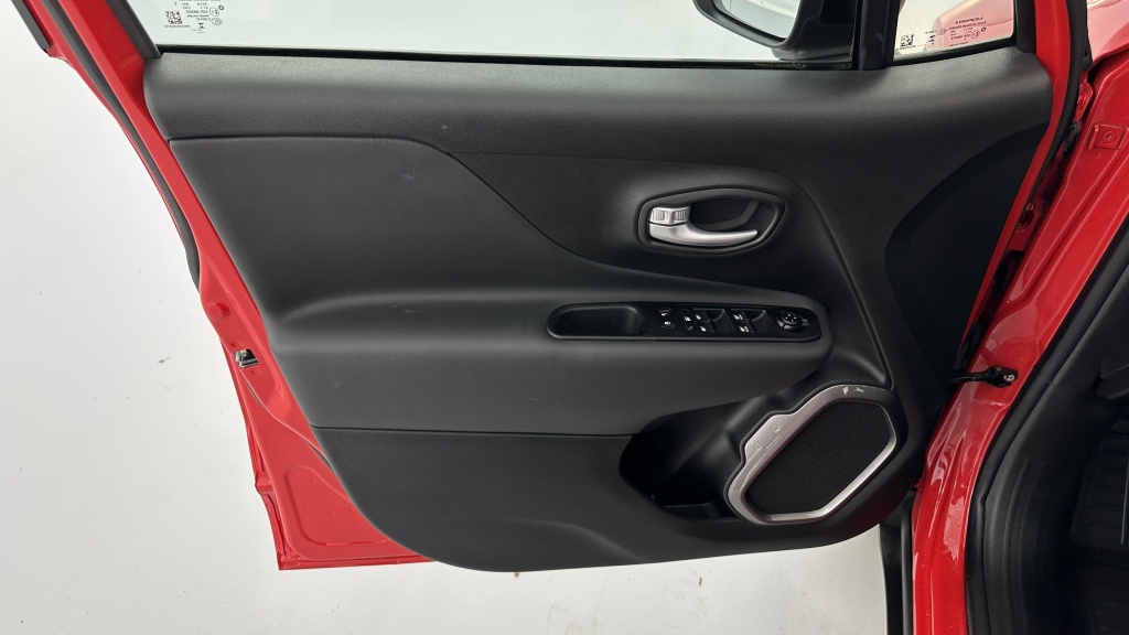 JEEP Renegade 1.5 Turbo T4 130ch Limited e-Hybrid BVR7 - ref: 8-GLI00015680 - Photo 13