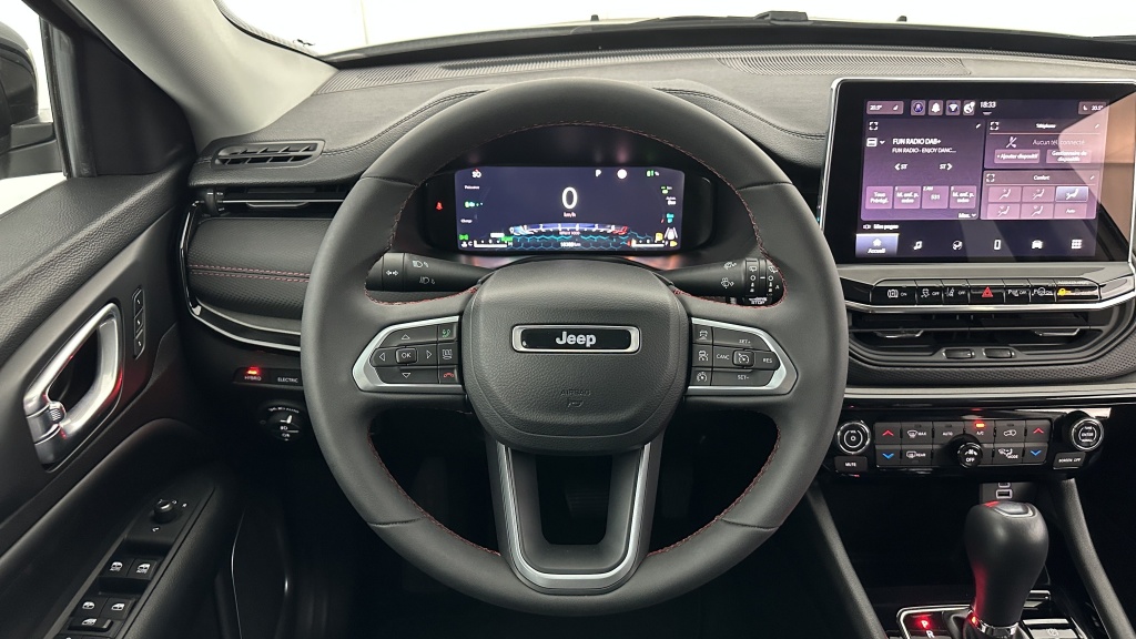 JEEP Compass II 1.3 Turbo T4 240ch PHEV 4xe Trailhawk AT6 eAWD - ref: 8-GLI00015696 - Photo 14