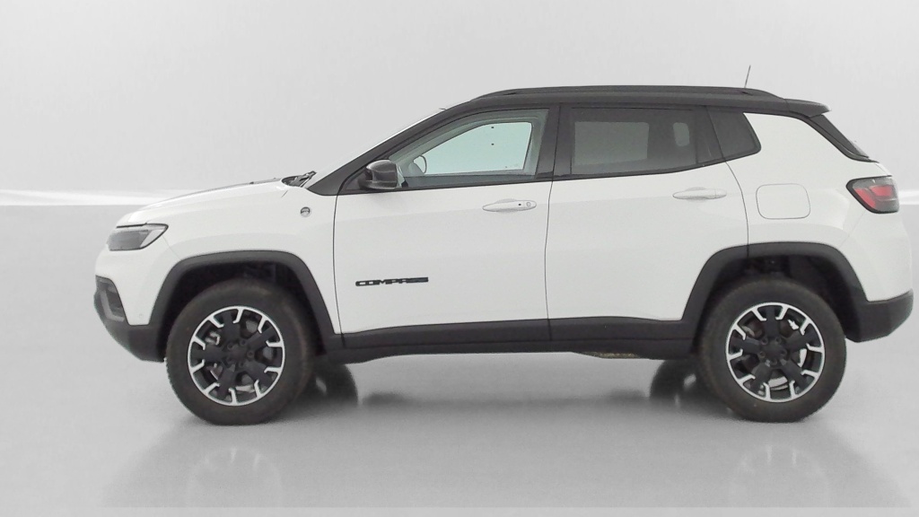 JEEP Compass II 1.3 Turbo T4 240ch PHEV 4xe Trailhawk AT6 eAWD - ref: 8-GLI00015696 - Photo 4
