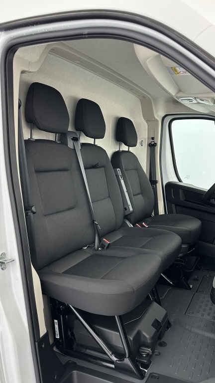 PEUGEOT Boxer II L4H2 3.5 MAXI 2.2 180ch BVA8 - ref: 8-GLI00016357 - Photo 13