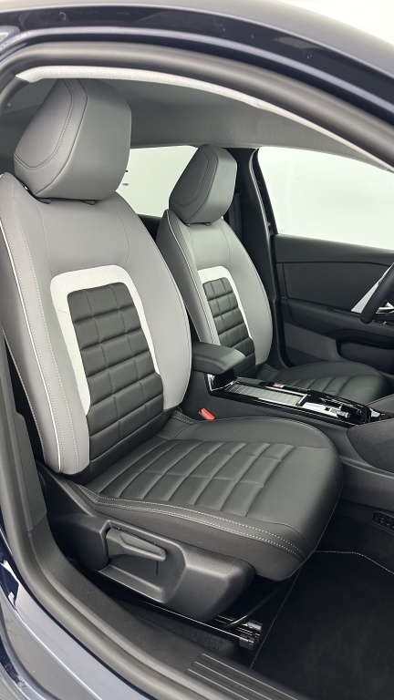 CITROEN C4 1.2 Hybride 136ch Max e-DCS6 - ref: 8-GLI00017392 - Photo 18