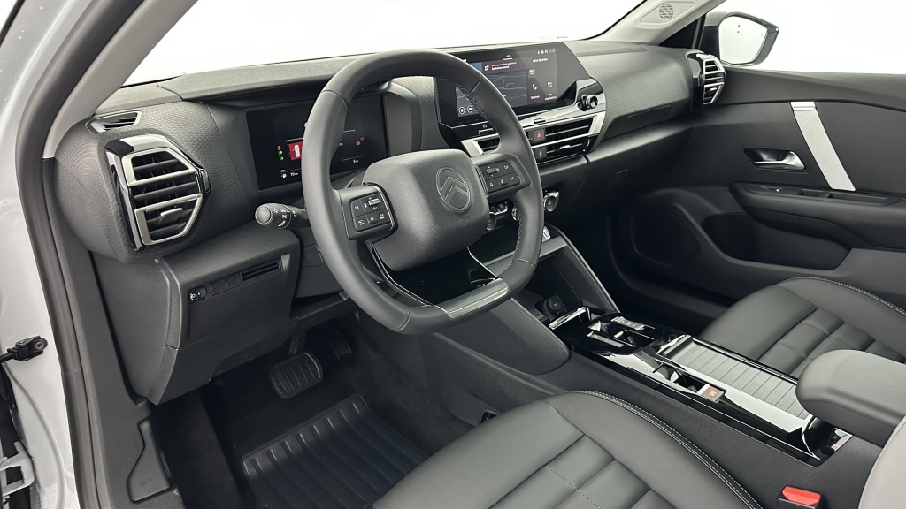 CITROEN C4 1.2 Hybride 145ch Max e-DCS6 - ref: 8-GLI00018728 - Photo 6