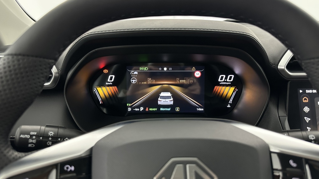 MG ZS 1.5 L Hybrid+ 197ch Luxury - ref: 8-GLI00019922 - Photo 15