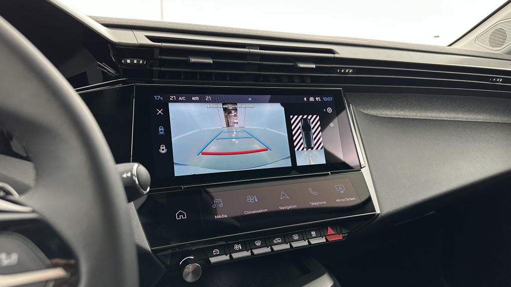 PEUGEOT 308 1.2 Hybrid 136ch Allure e-DCS6 - ref: 8-GLI00021543 - Photo 20