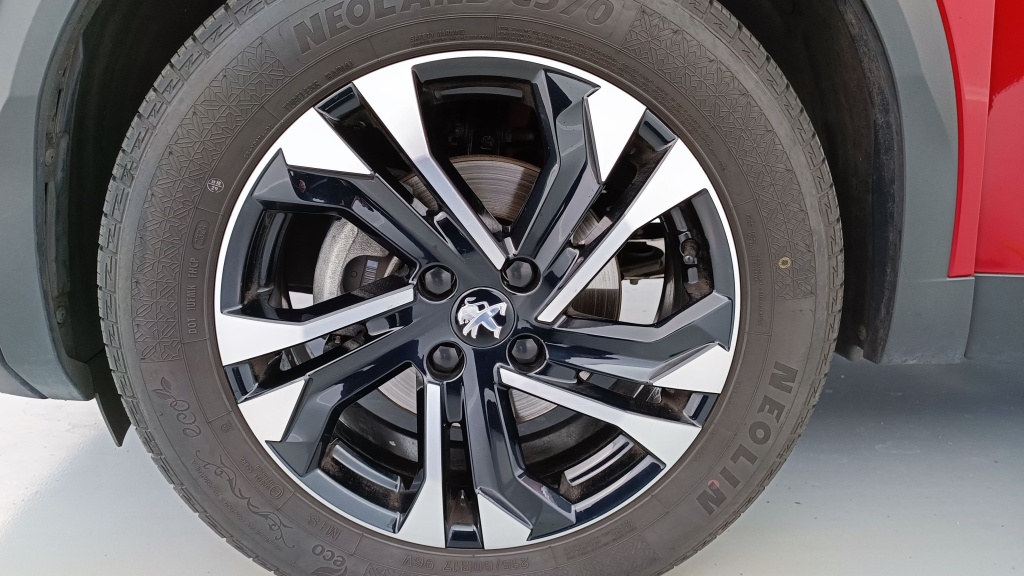 PEUGEOT 2008 II 1.2 PureTech 130ch GT EAT8 - ref: 8-GLI00023662 - Photo 12