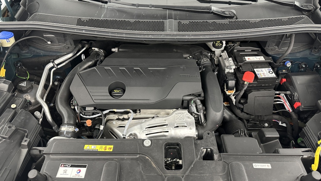 PEUGEOT 3008 III 1.6 PureTech 180ch GT Pack EAT8 - ref: 8-GLI00025507 - Photo 11